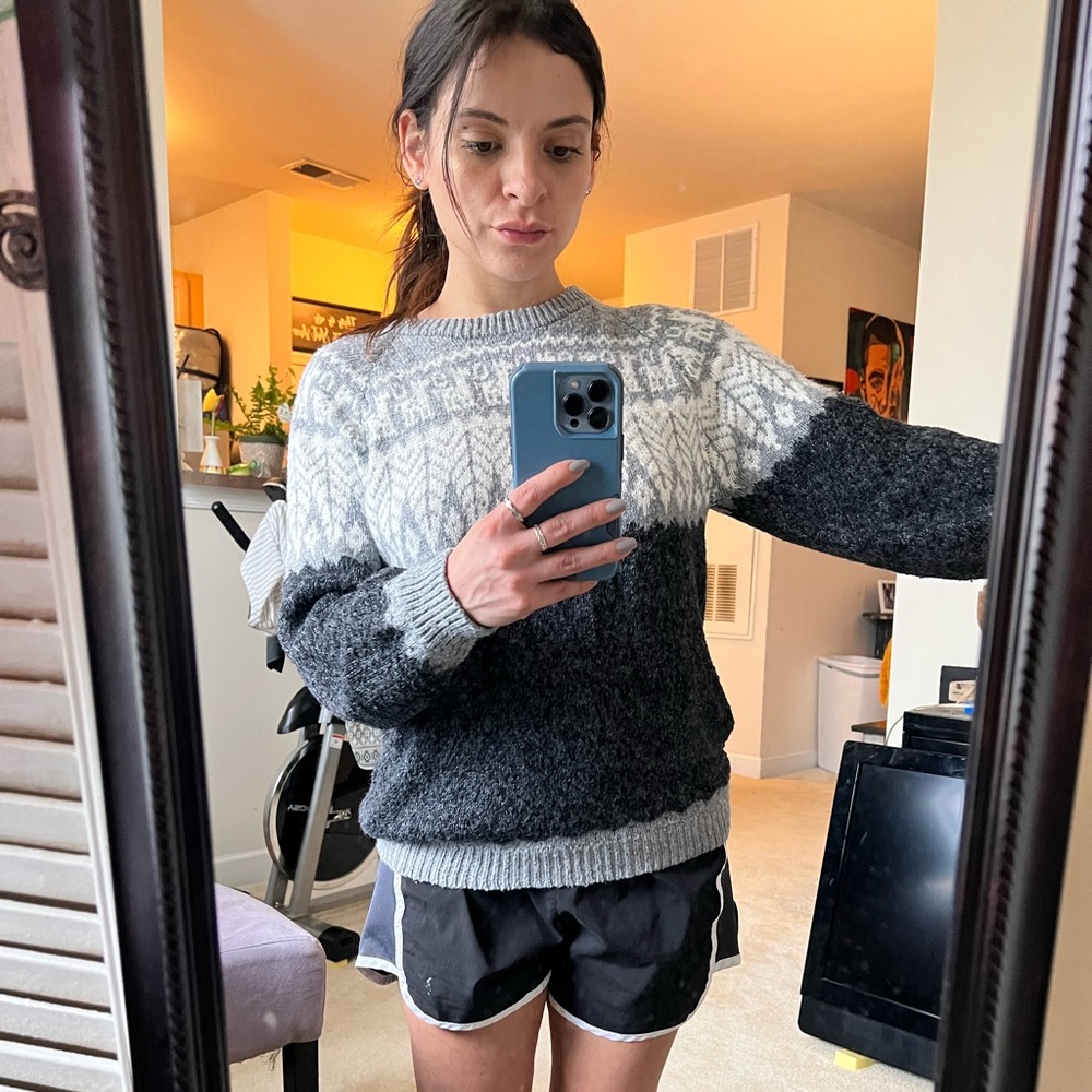 Hand Knit Alpaca Pullover Crewneck - Picture 6 of 12